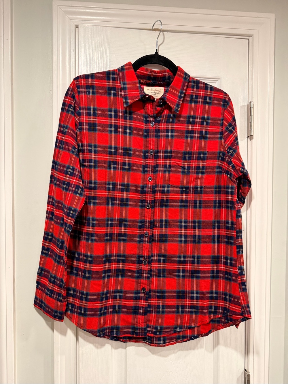 NWT Weatherproof Vintage Size M Red Plaid Flannel Button Down Shirt Stretch